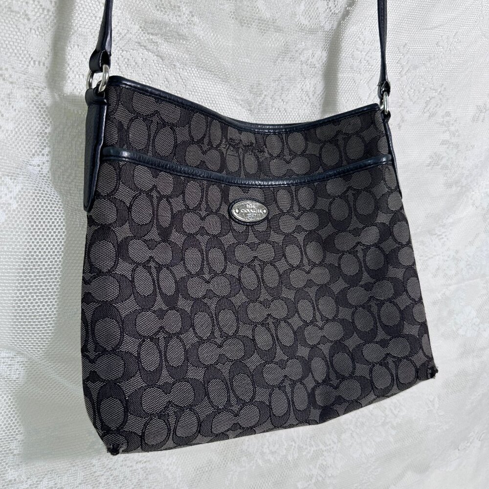 Vintage COACH Purse!